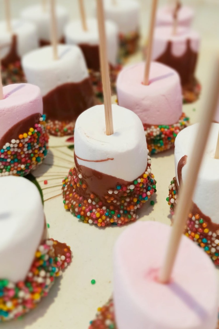Marshmallow Recipe - Chocolate Dipped Marshmallow Skewers with Sprinkles